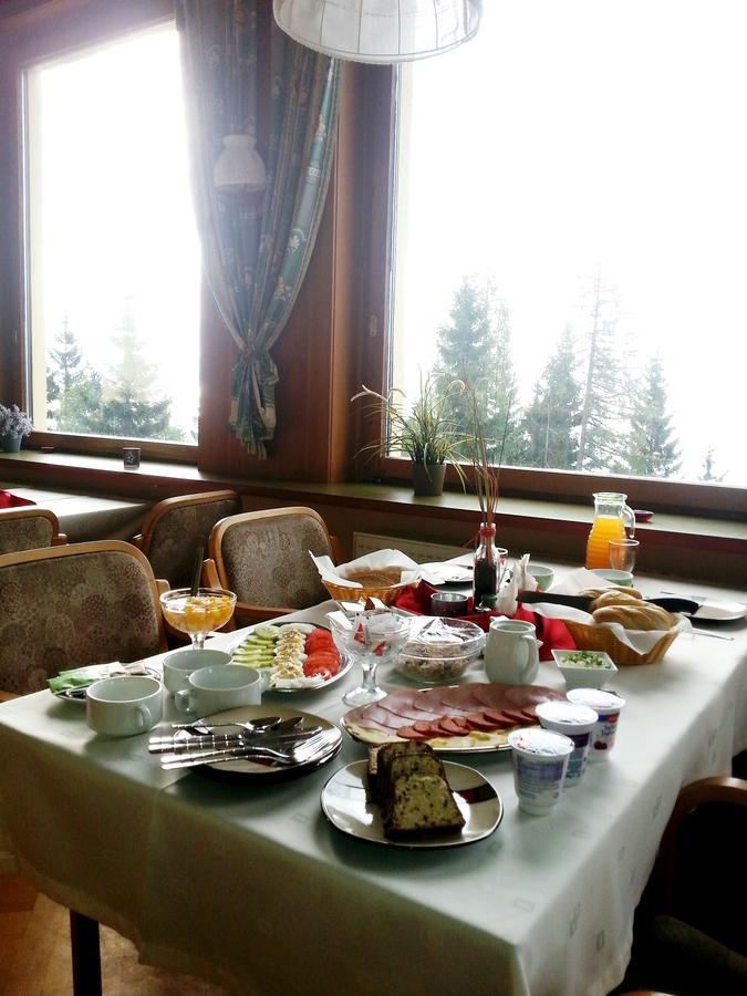 Hotel Alpinum トレフェン エクステリア 写真