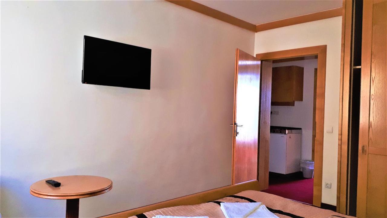 Hotel Alpinum トレフェン エクステリア 写真